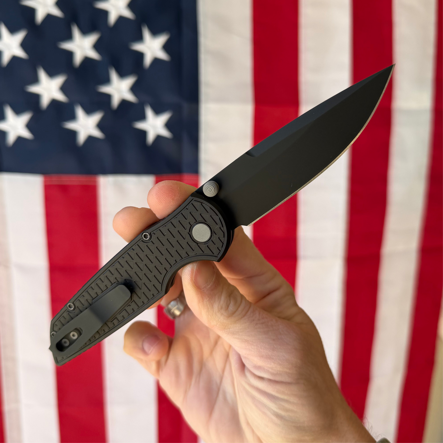 Pro-Tech Integrity Manual Knife - Relic Black Handle, DLC MagnaCut Blade (INT1106)