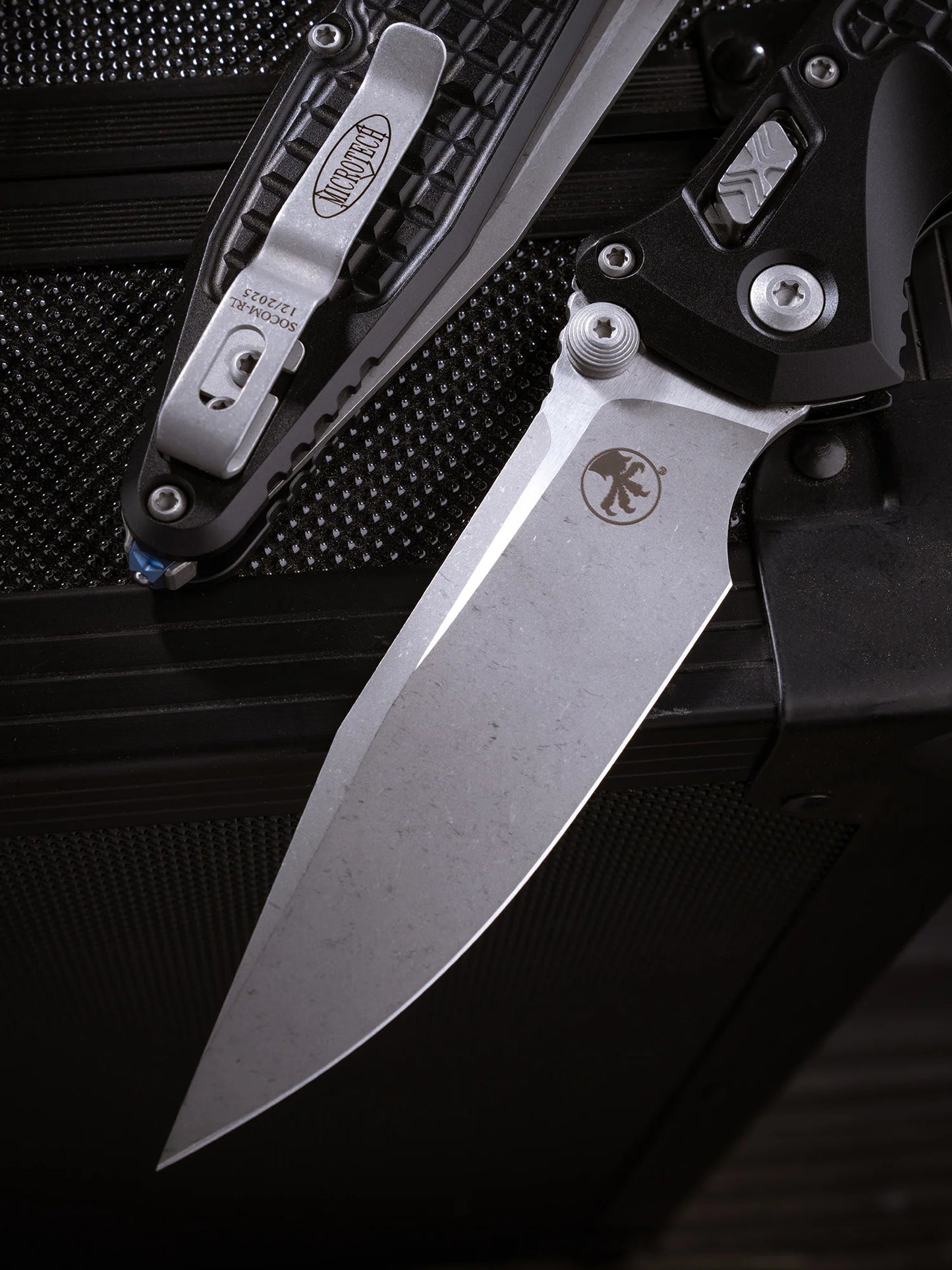 Microtech SOCOM Elite RAM-LOK™ Knife, Apocalyptic® Clip Point Blade, Black Frag Aluminum Handle, 3.8″, Made in USA (160RL-10APFR)