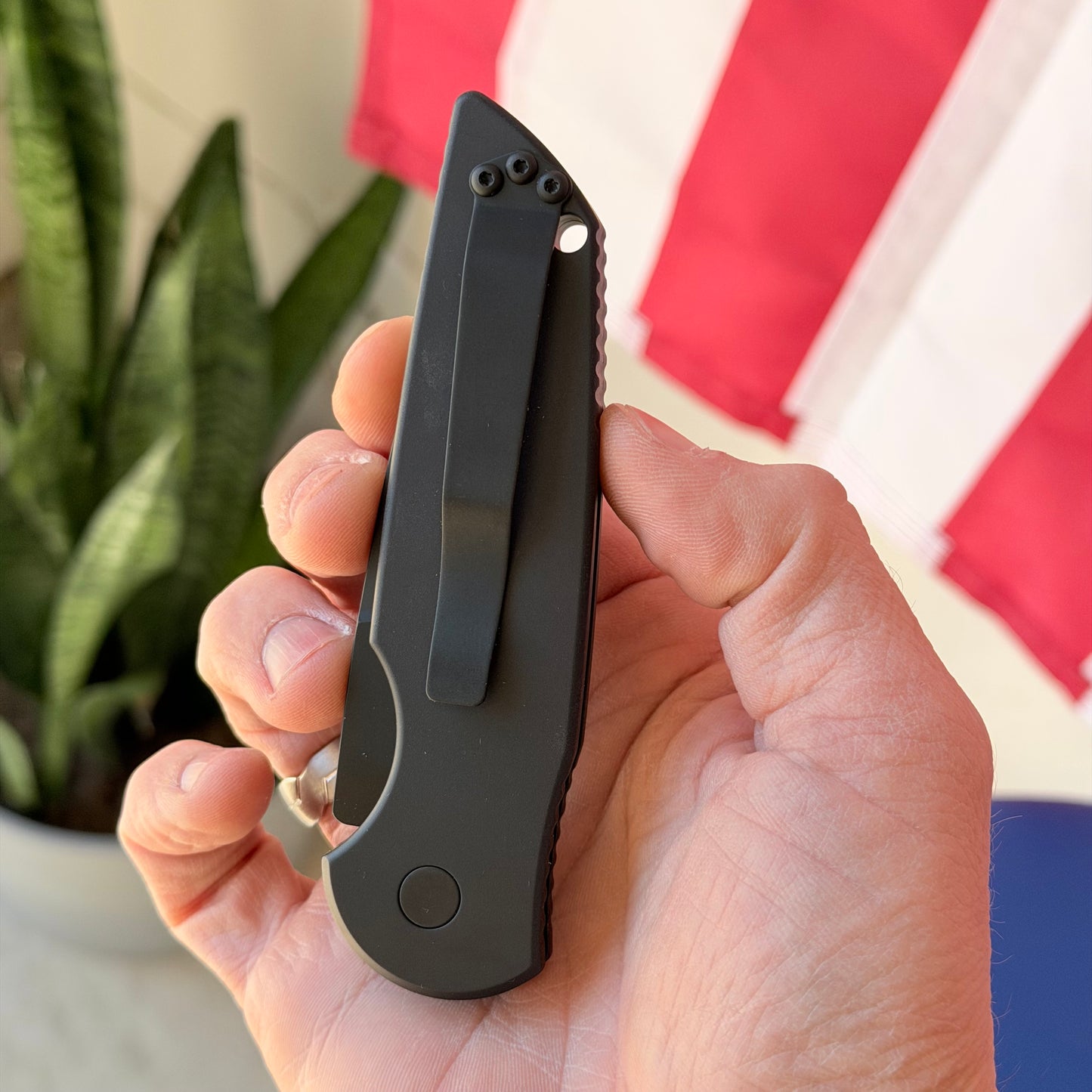 Pro-Tech TR-3 SWAT Operator Automatic Knife, Black Aluminum Handle, Sterile Black Blade, 3.5″, Made in USA