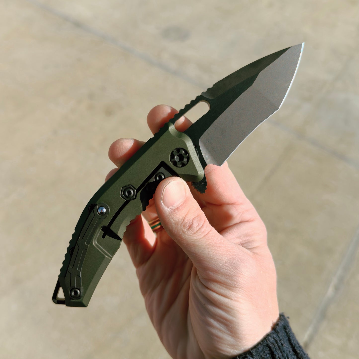 Heretic Medusa Manual RE DLC OD Green Tactical, 3″ MagnaCut Recurve Blade, Made in USA (H010-6A-GRN)