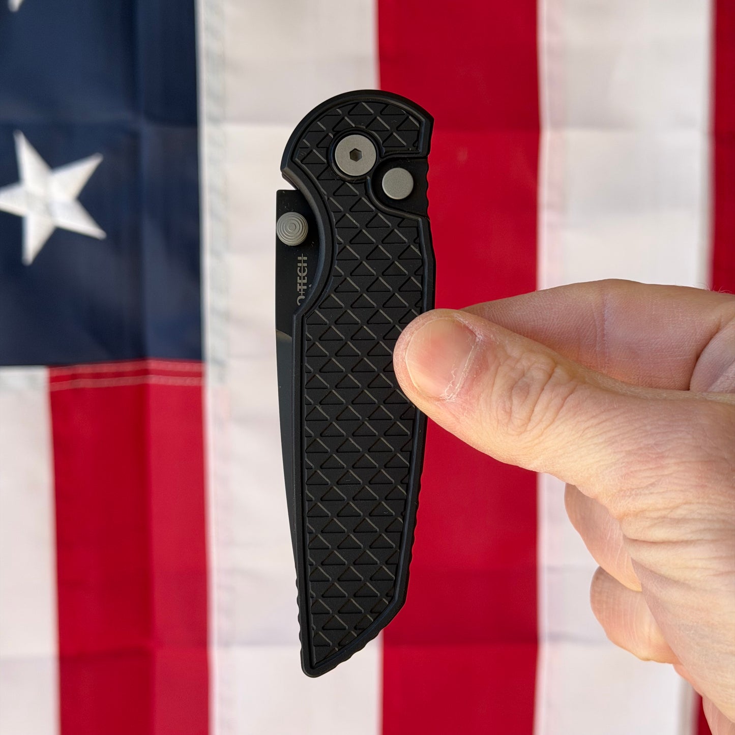 Pro-Tech Integrity Manual Knife - Relic Black Handle, DLC MagnaCut Blade (INT1106)