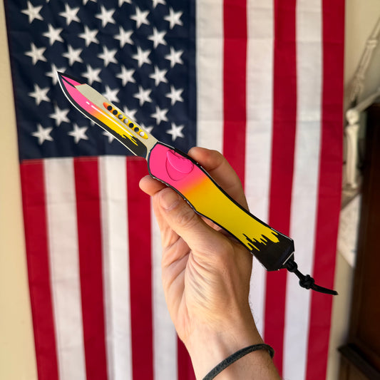 Heretic Cel Shade Pink Lemonade HYDRA V4 Recurve Knife, Magnacut Blade, Automatic OTF – Made in USA (H408-CS-PL)