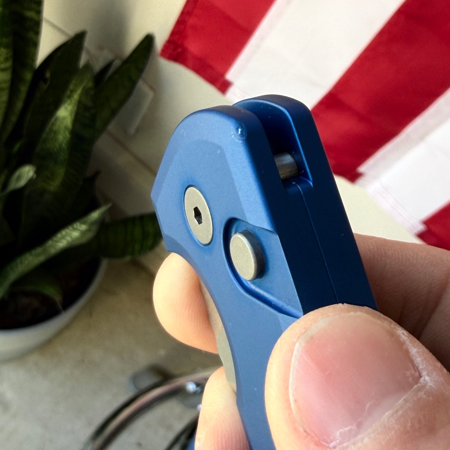 The Back Door: Pro-Tech Rockeye Automatic Knife – Blue Aluminum Handle, Stonewash MagnaCut Blade – Made in USA (LG3101-Blue) (Blemish)