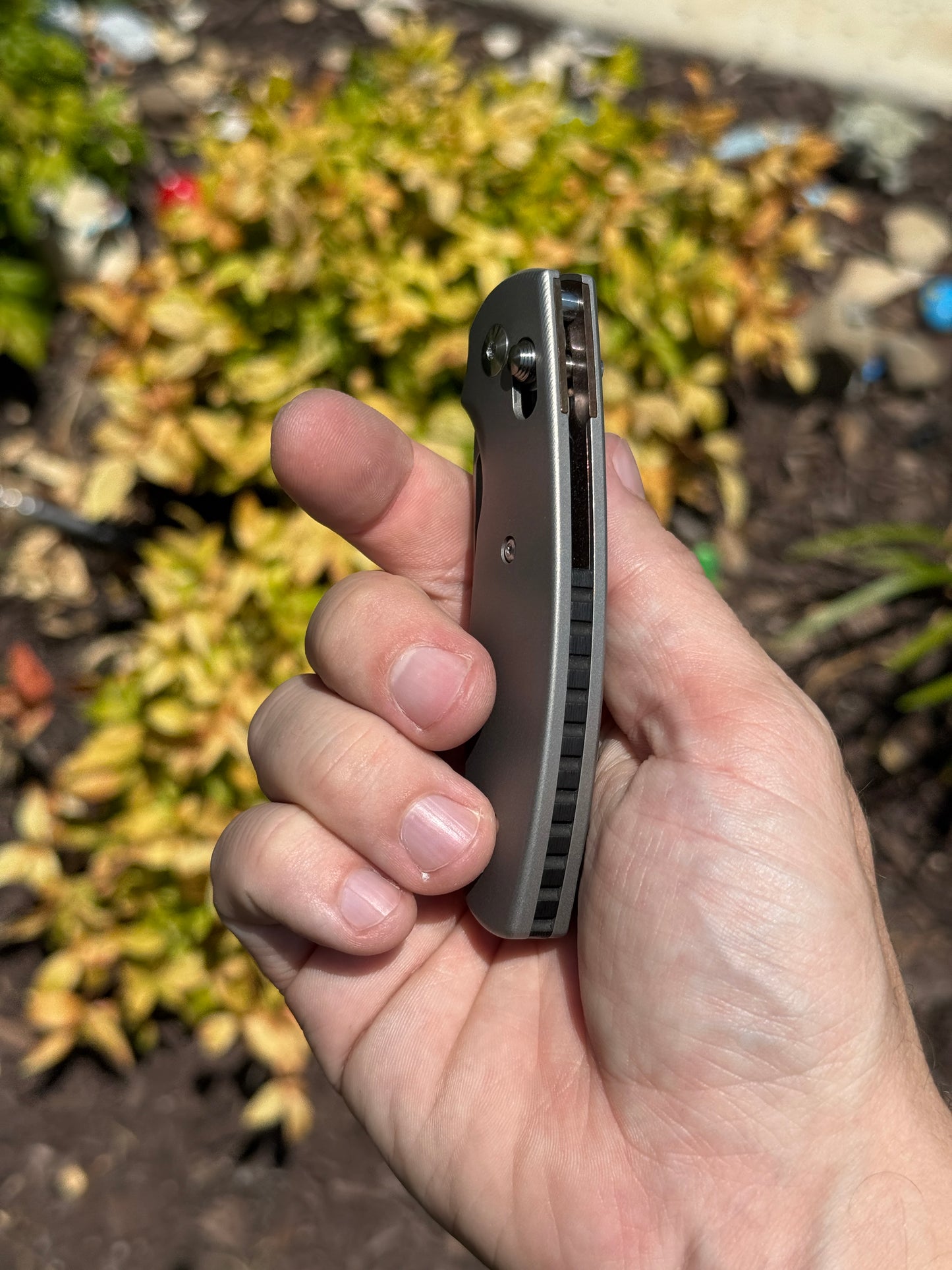 TRM Bulldog FL Knife, Titanium Frame, 2.9″ Blade, River-LOK, Made in USA