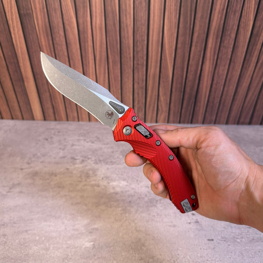 Microtech Amphibian Ram Lok Single Edge, 3.4″ M390MK Blade, Red Aluminum Fluted, Made in USA (131-10FLRD)