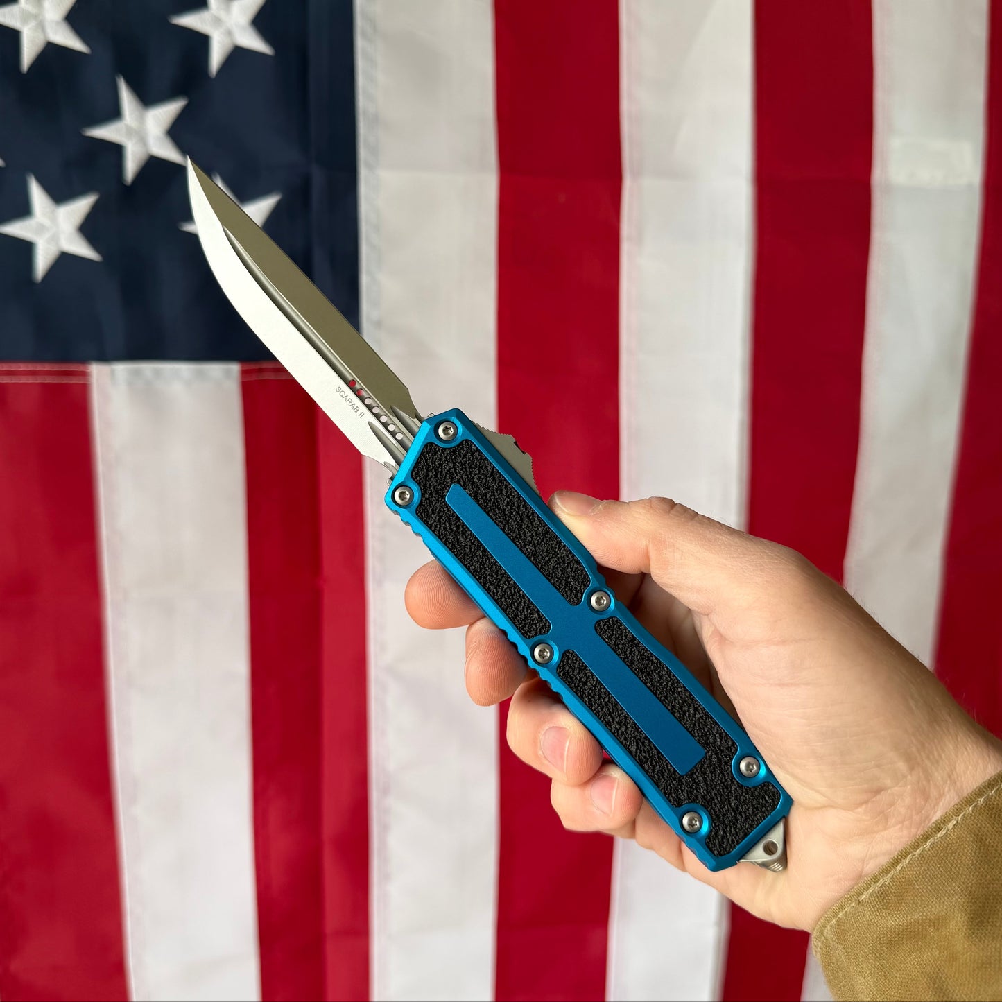 Microtech Scarab II Gen III Blue, 3.8 inch M390MK Dagger Blade, Automatic OTF, Made in USA (1180-10BL)