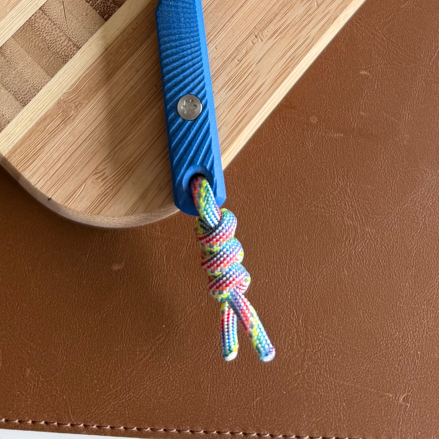 Lone Star Knife Lanyard – Handmade Utility & Style